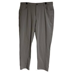NEW Vuori Meta Pants Men Gray Size 36 x 32 Athletic Classic Fit Excellent